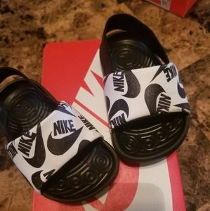 Nike Kawa Infant Slide size 5